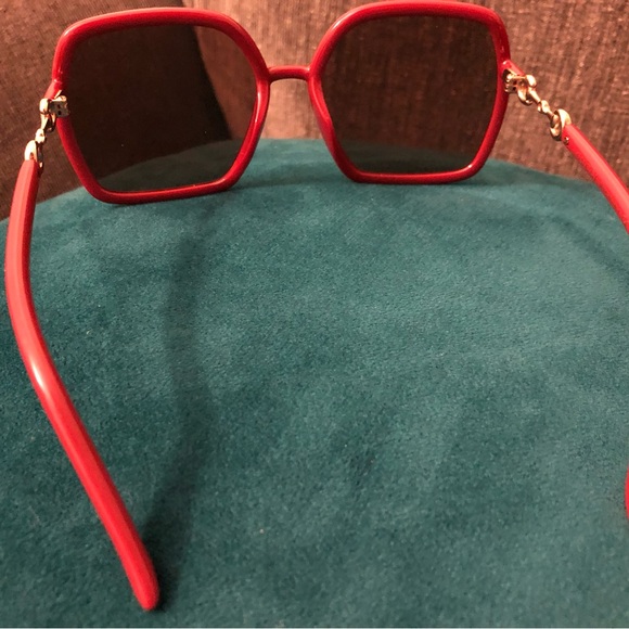 Gucci - Picture 3 of 7